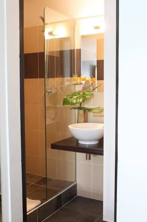 Centr'Hotel Маригот Екстериор снимка