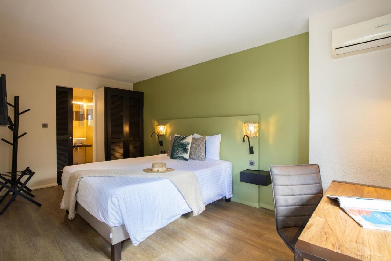 Centr'Hotel Маригот Екстериор снимка